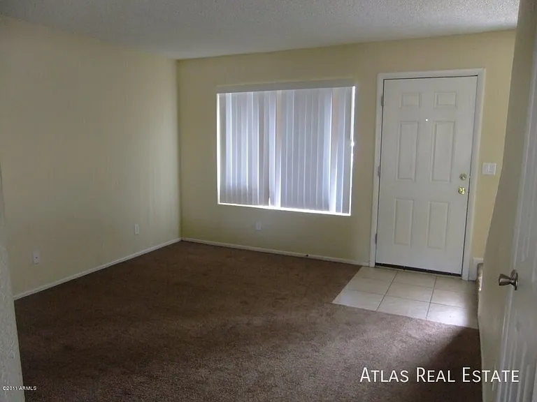 4828 W Orangewood Ave #103 — Photo 4