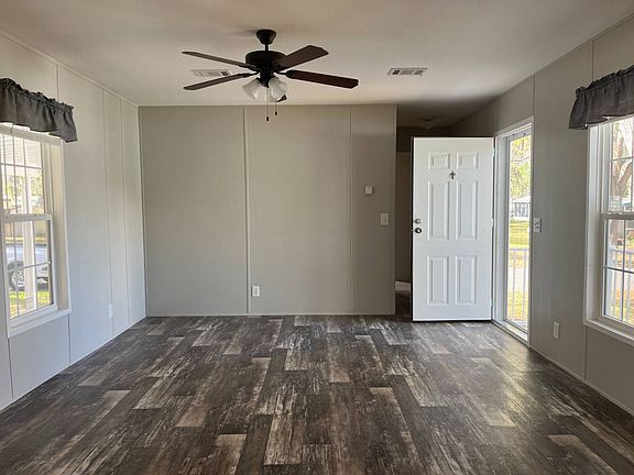 5th image of 7250 Truitt Ave