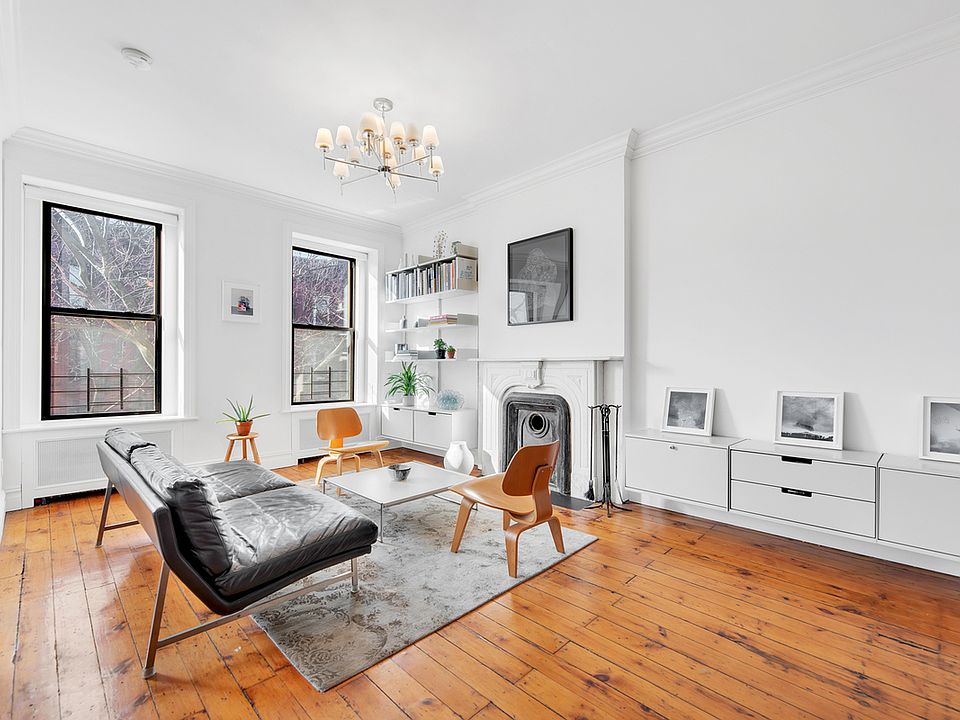 1st image of 659 Carroll St APT 3