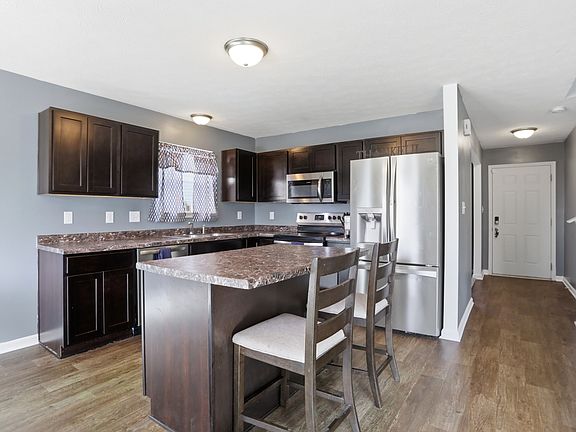 3rd image of 8019 Fisher Bend Dr