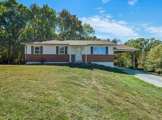 10172 Blackberry Ln, Catawissa, MO 63015