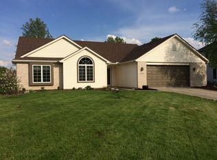 10926 Stoneoak Ct, Fort Wayne, IN 46845