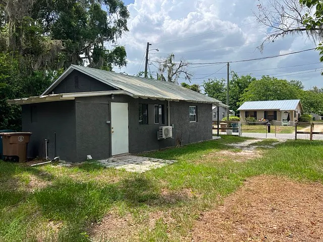 2 bed, 668 sqft, $1,200 — Photo 2