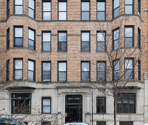 2nd image of 627 W Oakdale Ave APT 3J