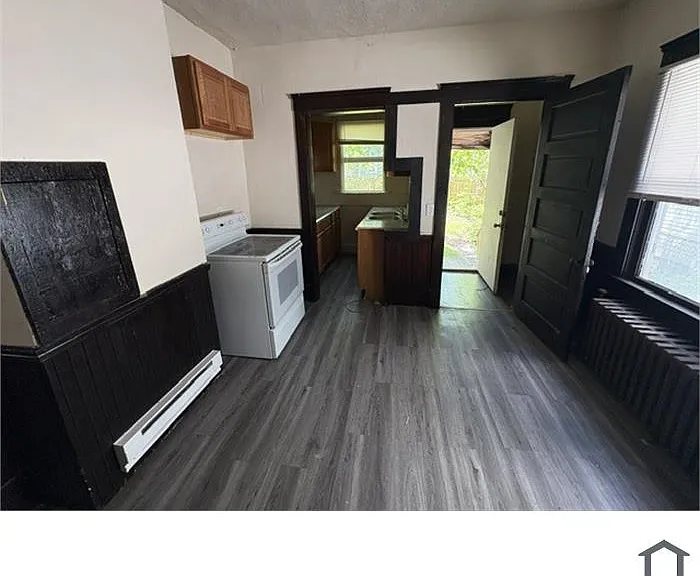 2200 E 81st St #2 — Photo 10