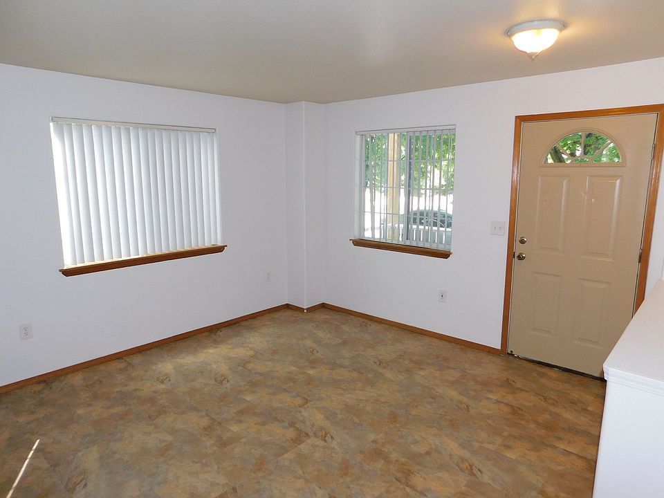Lower Unit Living Room