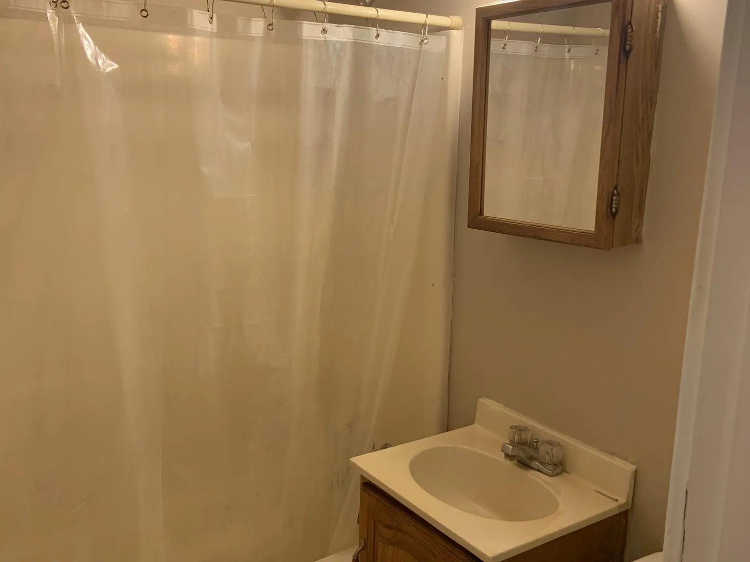 2 bed, 775 sqft, $700 — Photo 4