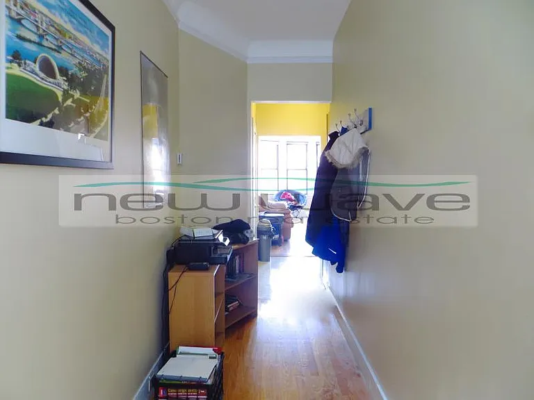 587 Beacon St #6 — Photo 9