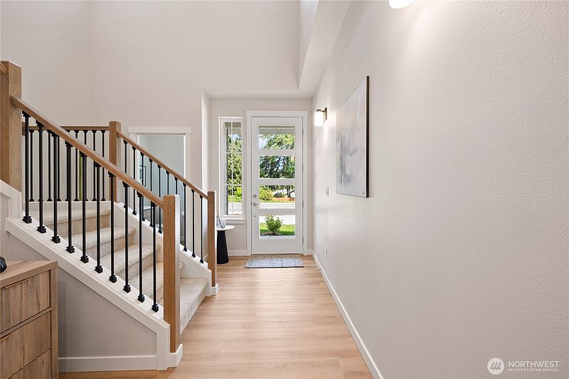 4th image of 13329 Seattle Hill Road #B