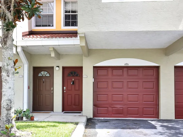 5700 Bentgrass Dr, Sarasota, FL