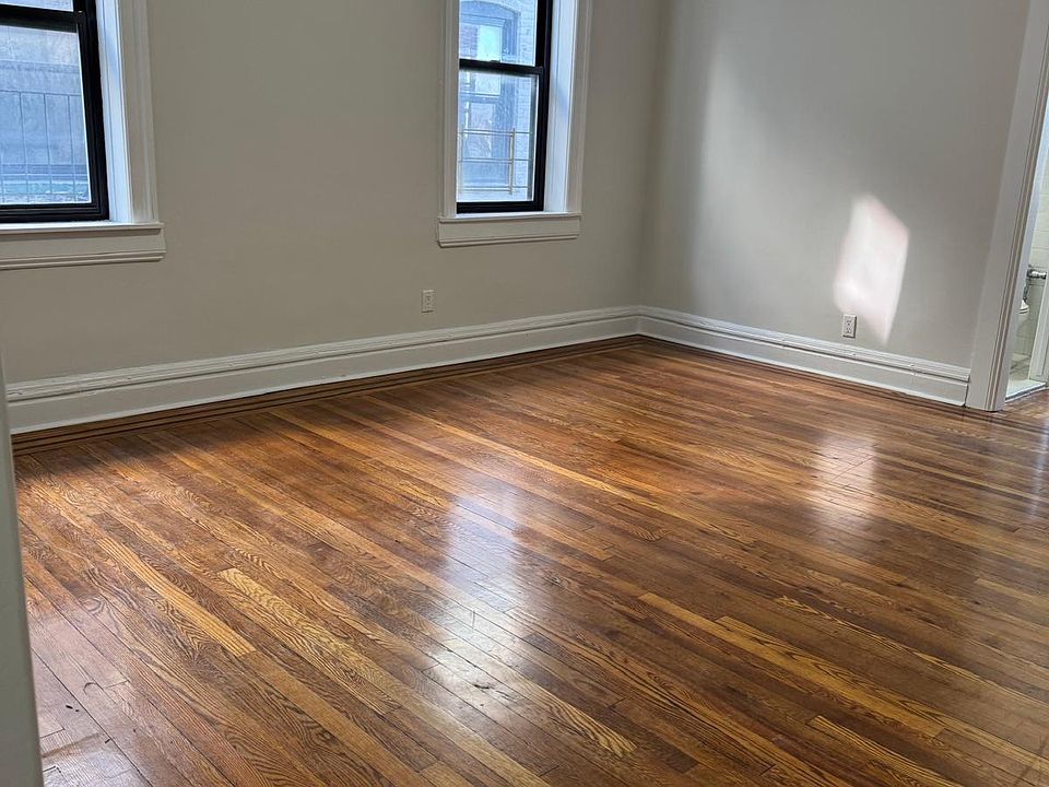 1st image of 4215 34th Ave APT 4J