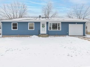 5 Shell Ct, Oswego, IL 60543