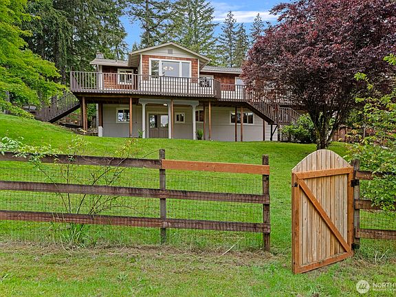 4th image of 30911 SE 43rd Court