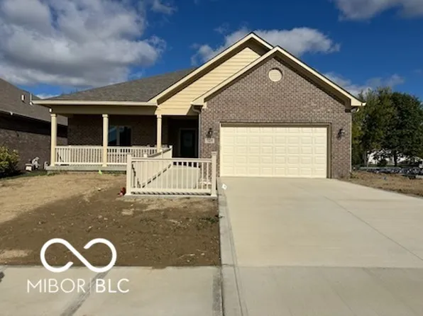 5406 E Commons North Dr, Mooresville, IN 46158