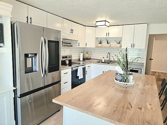 2nd image of 579 W 1st St