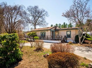 11 Sharon Cir, Merrimac, MA 01860