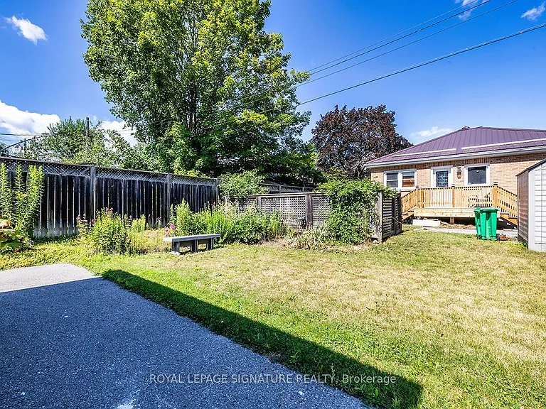 812 Schneider Pl — Photo 24
