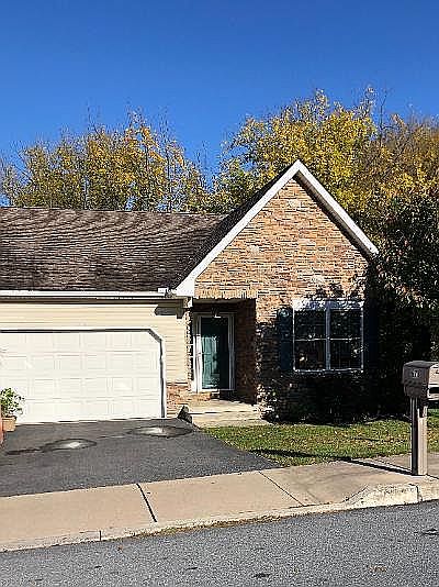 1st image of 671 Walker Dr
