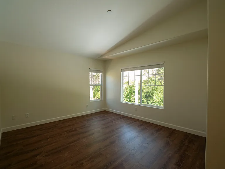 271 Trilogy St — Photo 27