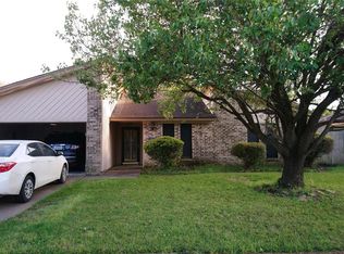 603 Briarclift Ln, Baytown, TX 77521