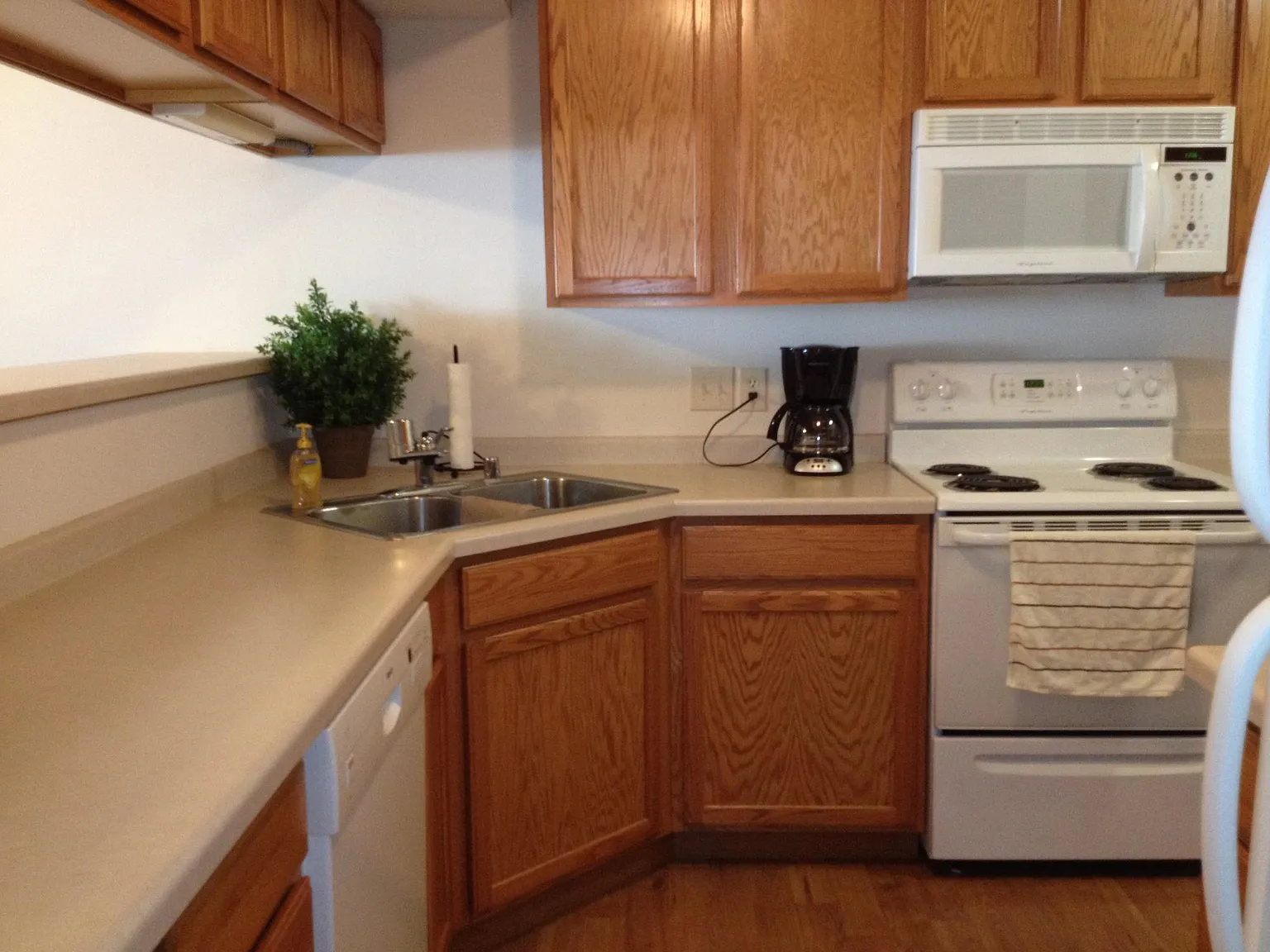 1101 Stuhr Ct — Photo 4