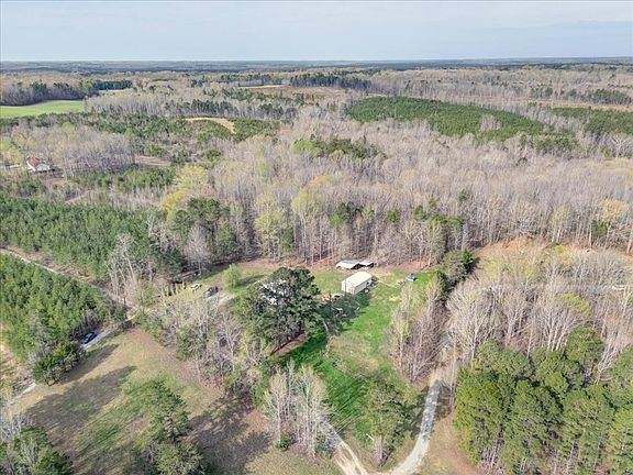 5th image of 249 Gilbert Ln