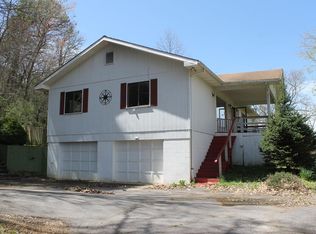 429 Kinsland Rd, Franklin, NC 28734