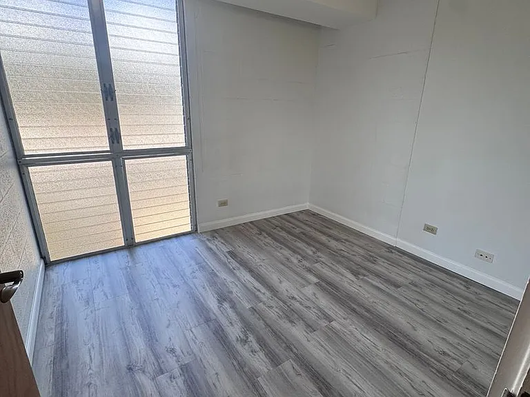 1415 Punahou St #701 — Photo 4