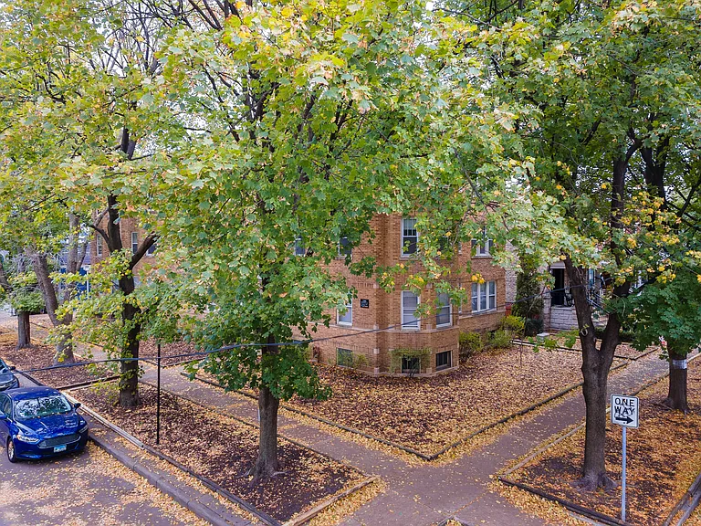 3711 N Hoyne Ave #3 — Photo 9