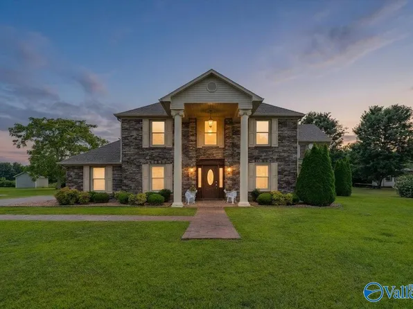114 Cherokee Rd, Scottsboro, AL 35769
