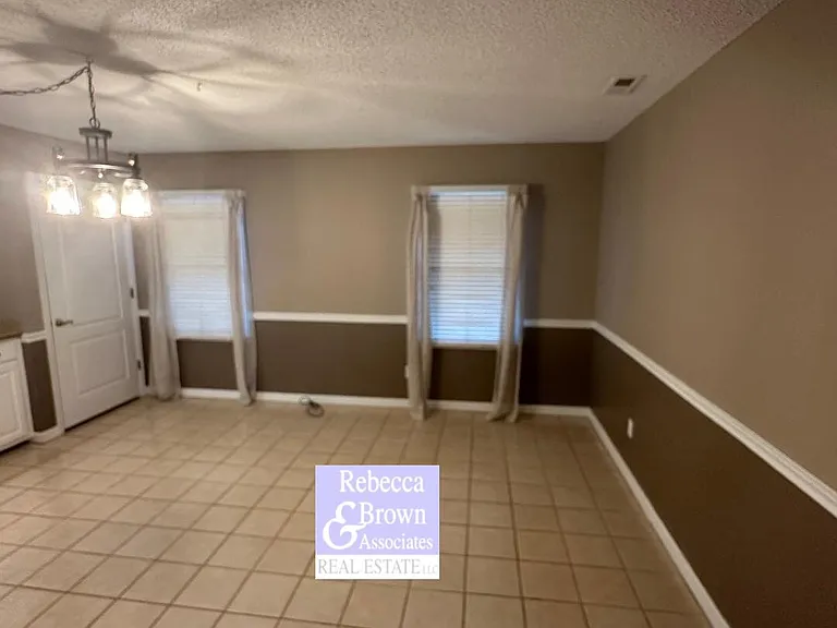 183 Bradford Dr SE — Photo 5
