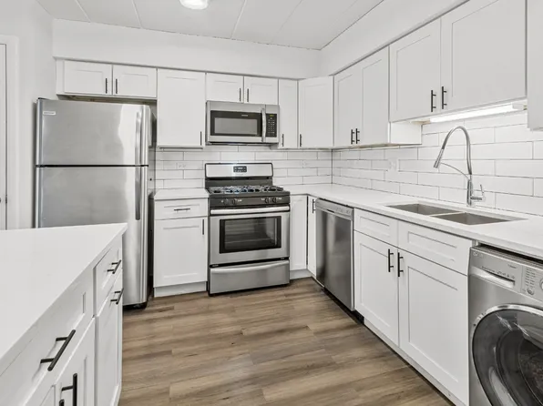 30 S Spring Ave, La Grange, IL