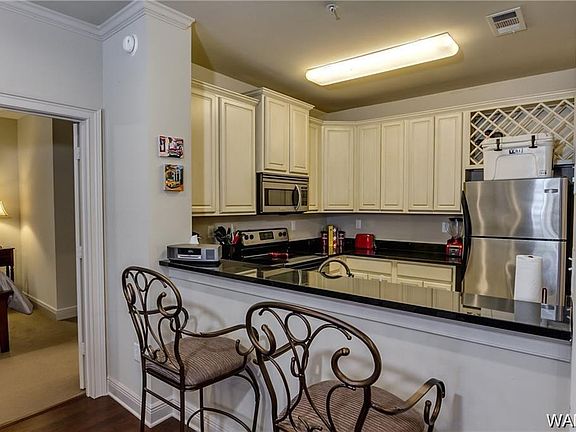 5th image of 700 15th St Unit 1106