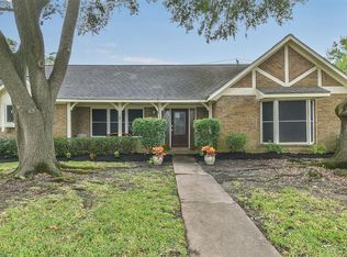 10419 Shell Rock Rd, La Porte, TX 77571