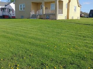 3128 Oregon Dr, New Kensington, PA 15068