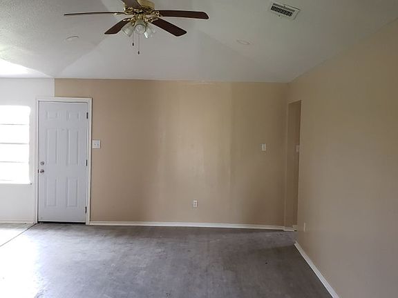 3rd image of 12106 Roandale Dr