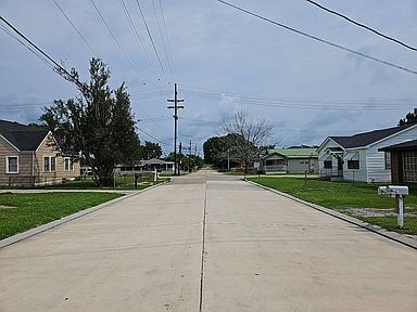 1003 Suthon Ave, Houma, LA 70364 | Zillow