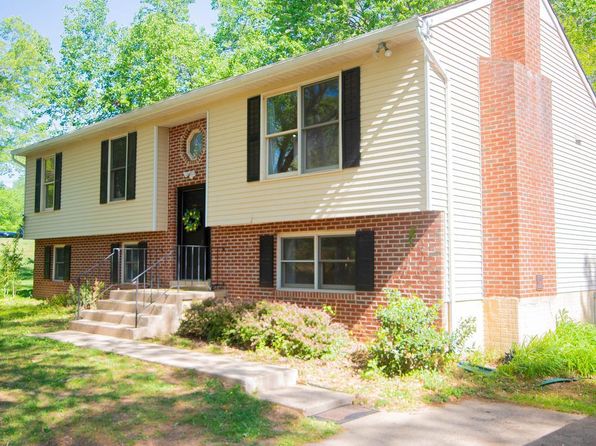 15 Hay Barn Rd, Stafford, VA 22556