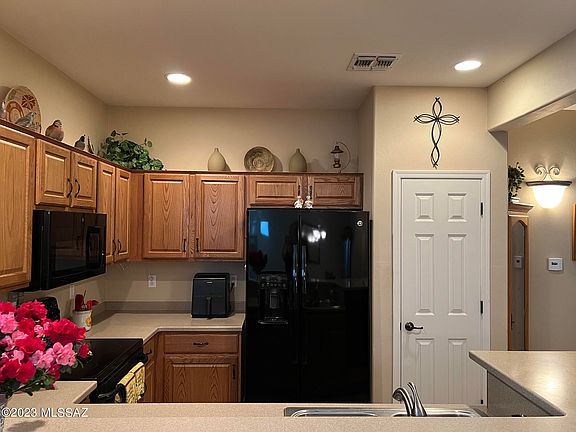 4th image of 707 W Calle Media Luz