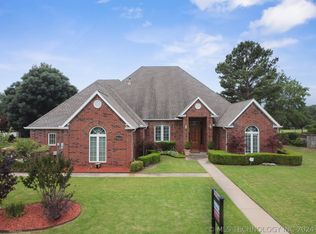 401 E Imperial St, Broken Arrow, OK 74011