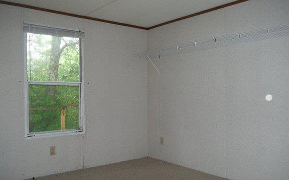5th image of 725 Old Hickory Ln
