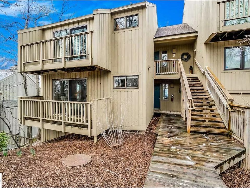 21 21/22 Ridge Top, Glen Arbor, MI 49636 Zillow