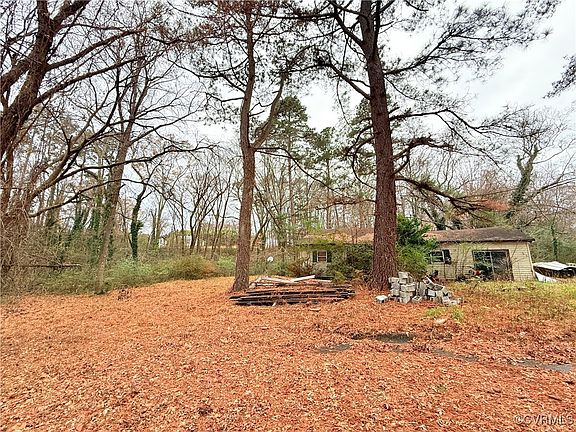4th image of 1910 Alderson Ave