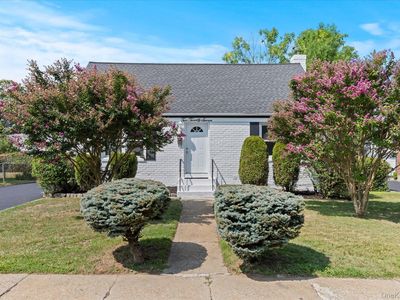 227 Warren Street, Uniondale, NY, 11553