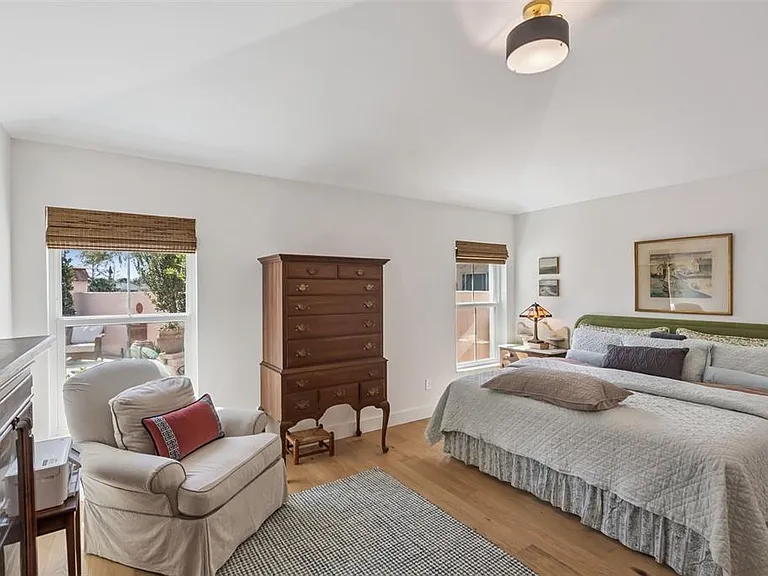1304 Santa Rosa Ct — Photo 16