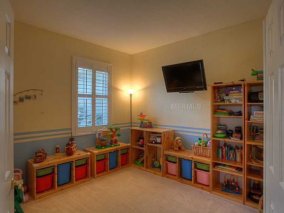 4th image of 10769 Banfield Dr