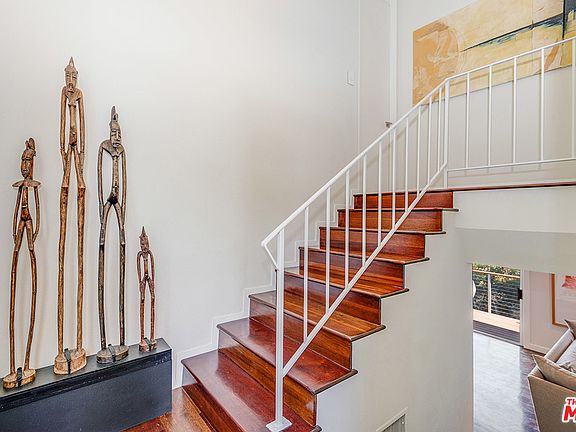 4th image of 3608 Avenida Del Sol