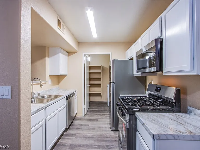 7885 W Flamingo Rd #2127 — Photo 11