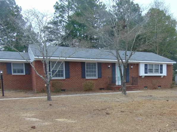 5334 Maryland Dr, Fayetteville, NC 28311