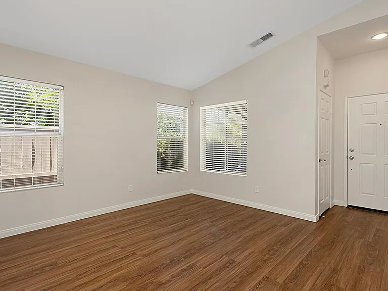4701 Ventana Way — Photo 3